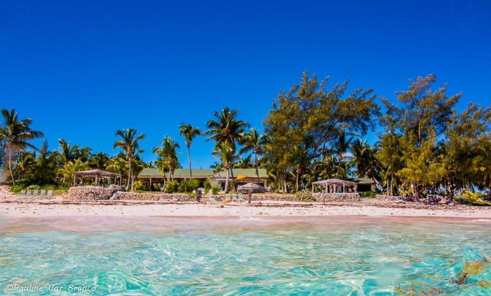 Greenwood Beach Resort Bailey Town  エクステリア 写真